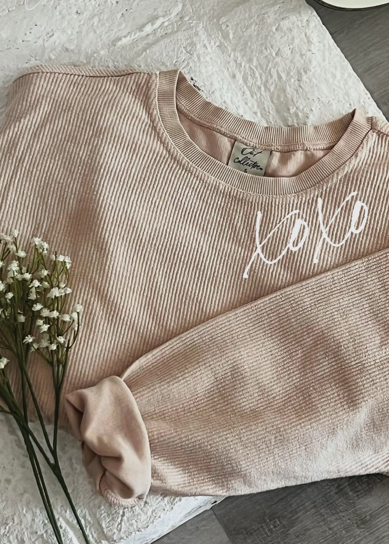Cropped XOXO Sweatshirt