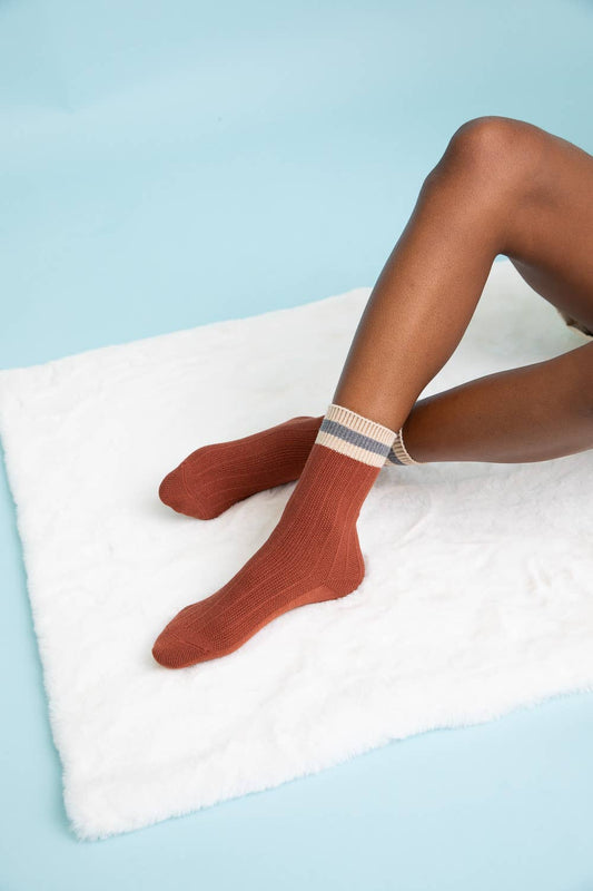 Cozy Retro Color Block Wool Crew Socks - Vintage Style 🧦: Rust